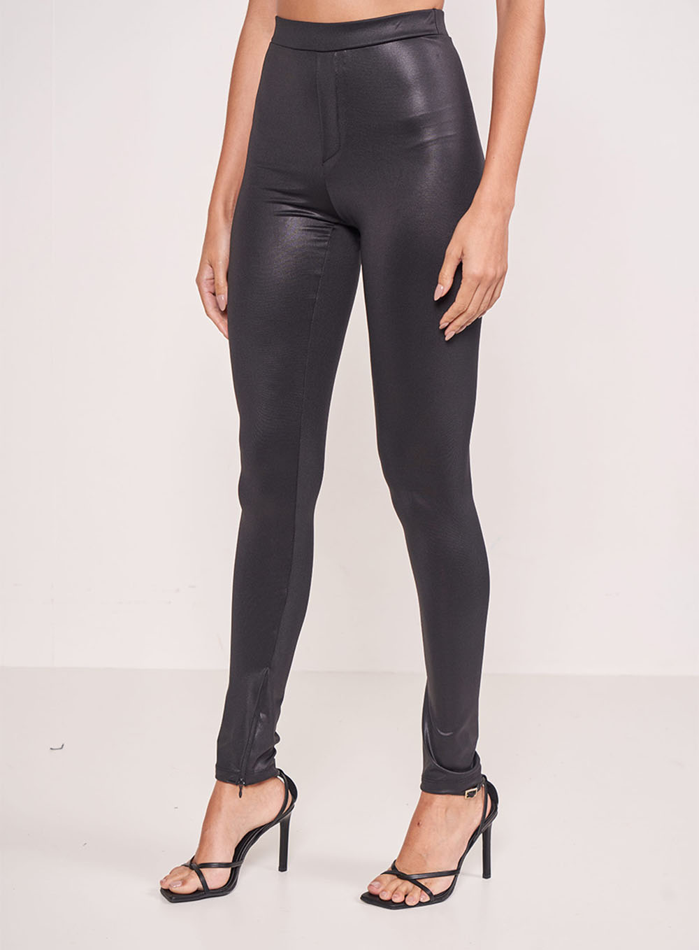 JOANA'S BLACK HIGH WAISTED PRADA PANTS (COLCCI)