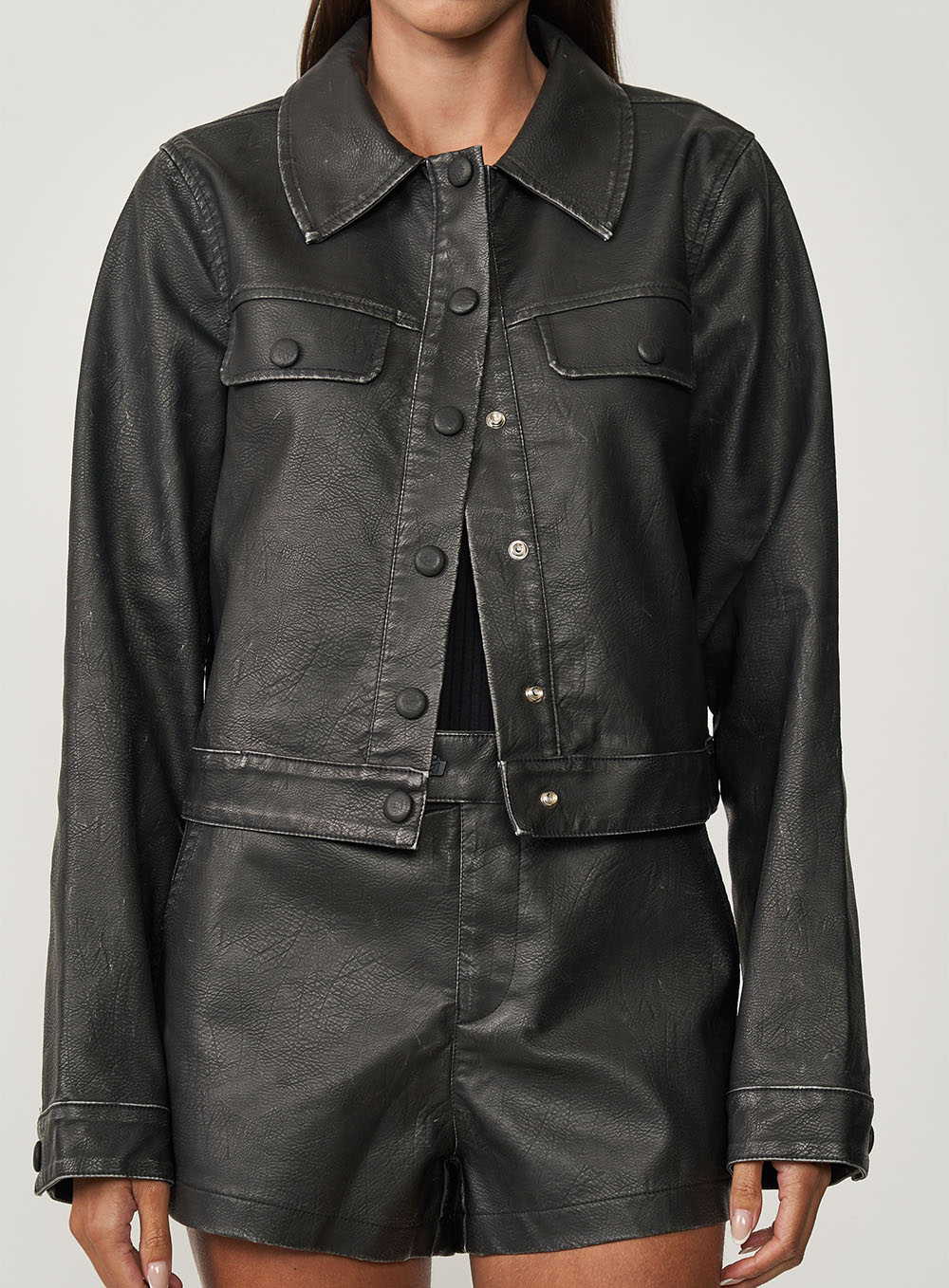 MARIANA BLACK VINTAGE LEATHER-EFFECT JACKET (COLCCI)